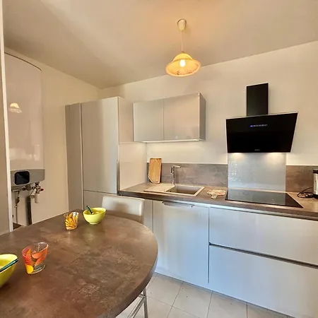 Laetitia 1 Avec Terrasse Apartamento